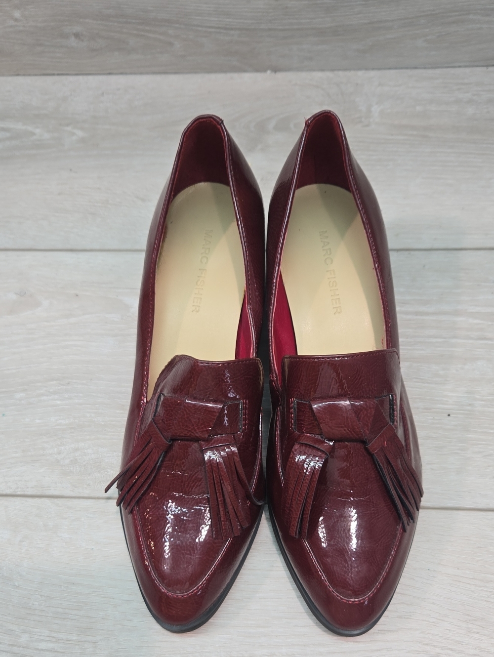 Marc Fisher Women "Like New"Leather Tassel Heels Shoes Sz 8M - Picture 3 of 12